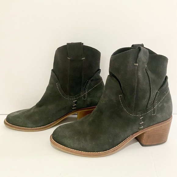 Dolce Vita ‘Graham’ Suede Pull-On Bootie - Picture 4 of 8